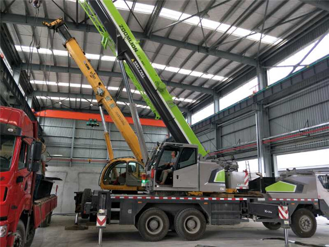 天门市高空车出租需要注意哪些安全事项？